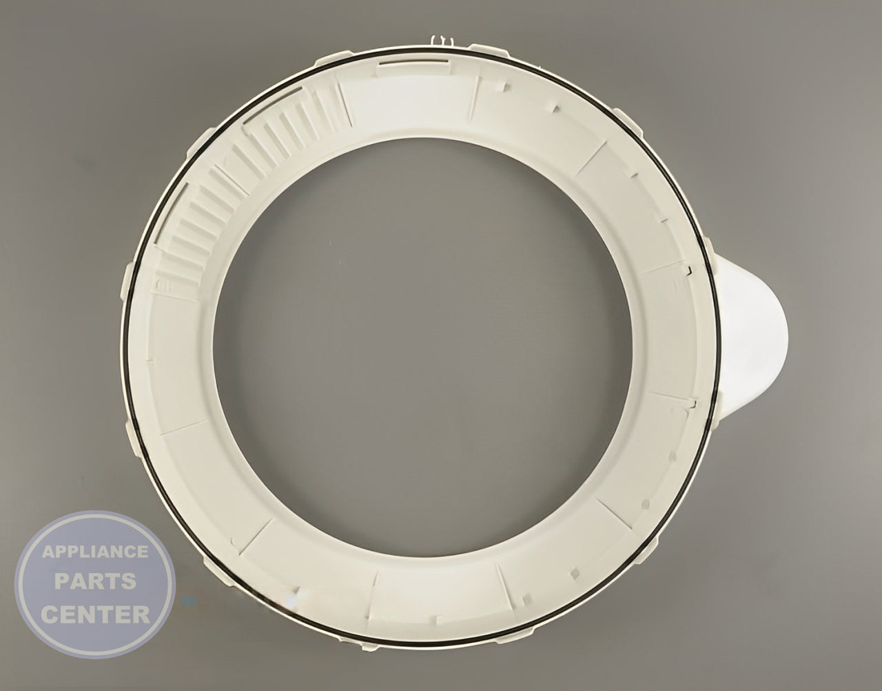 Tub Cover 131551103 - Detailed view of sturdy build for long-lasting performance