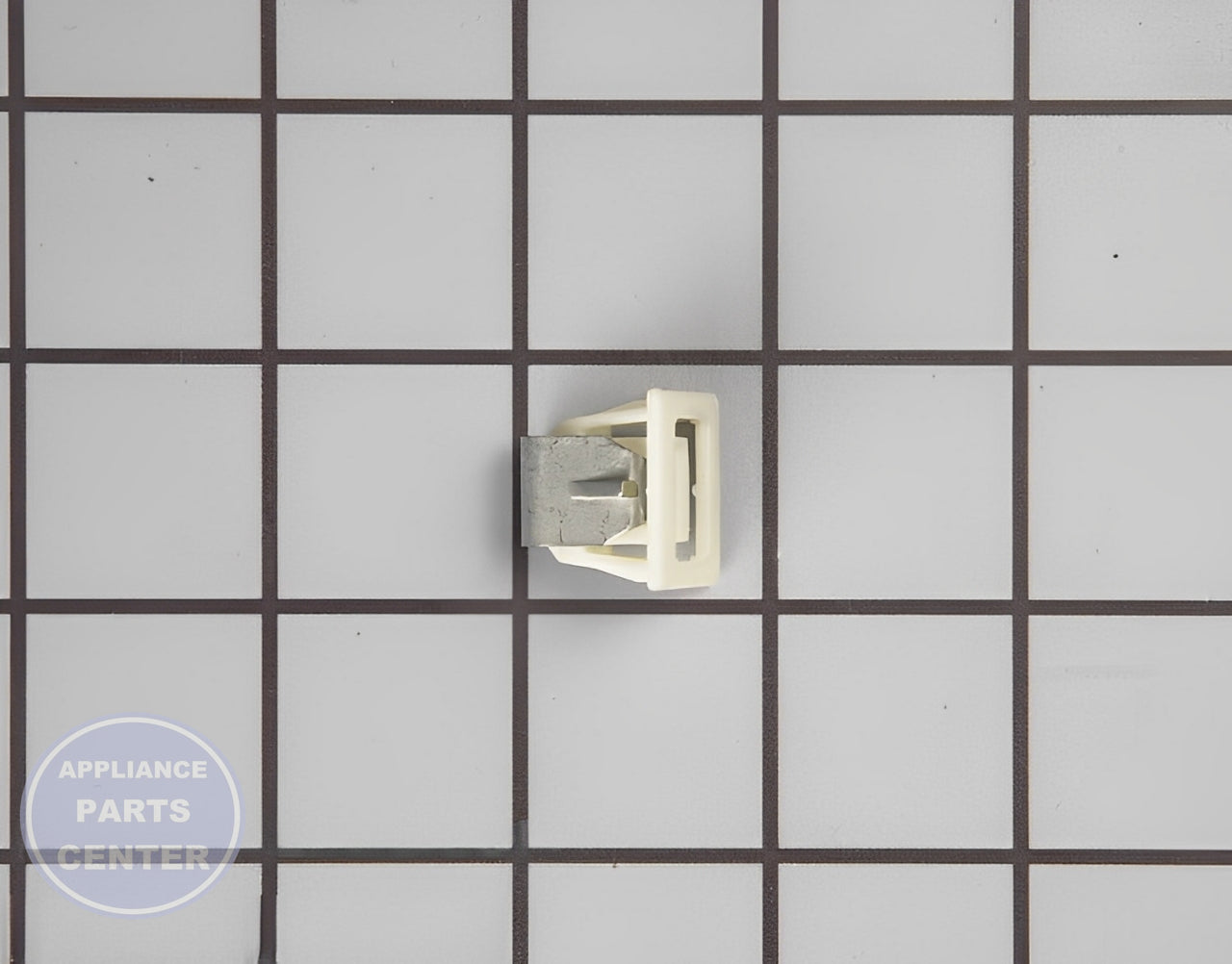 FRIGIDAIRE DRYER DOOR CATCH REPAIR KIT 131658800 - Side view with precise measurements