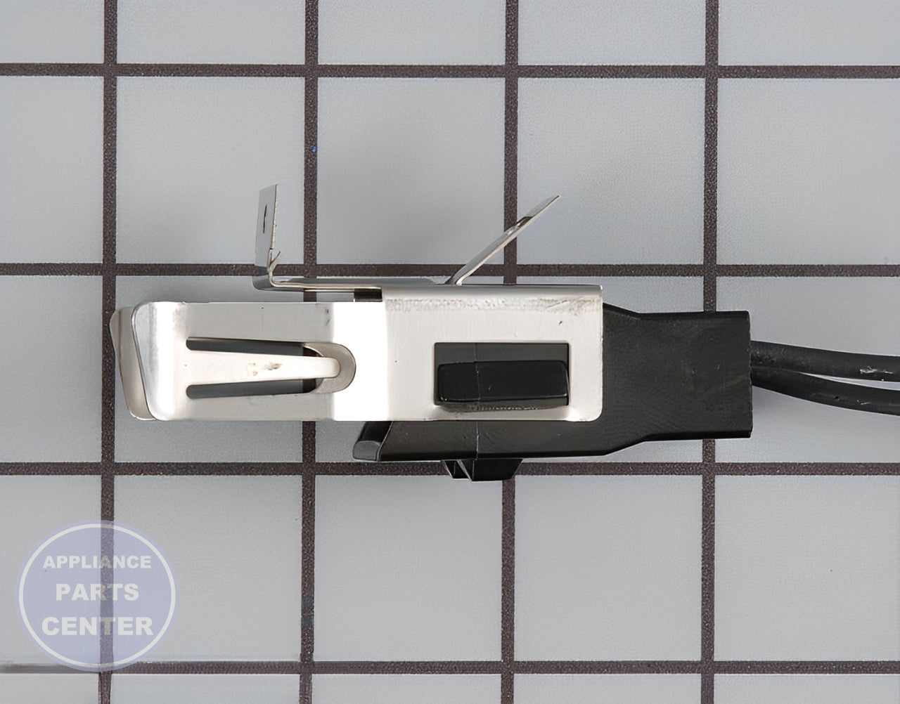 FRIGIDAIRE OVEN BURNER RECEPTACLE KIT 5303935058 - Detailed view of Receptacle & Wire Connector