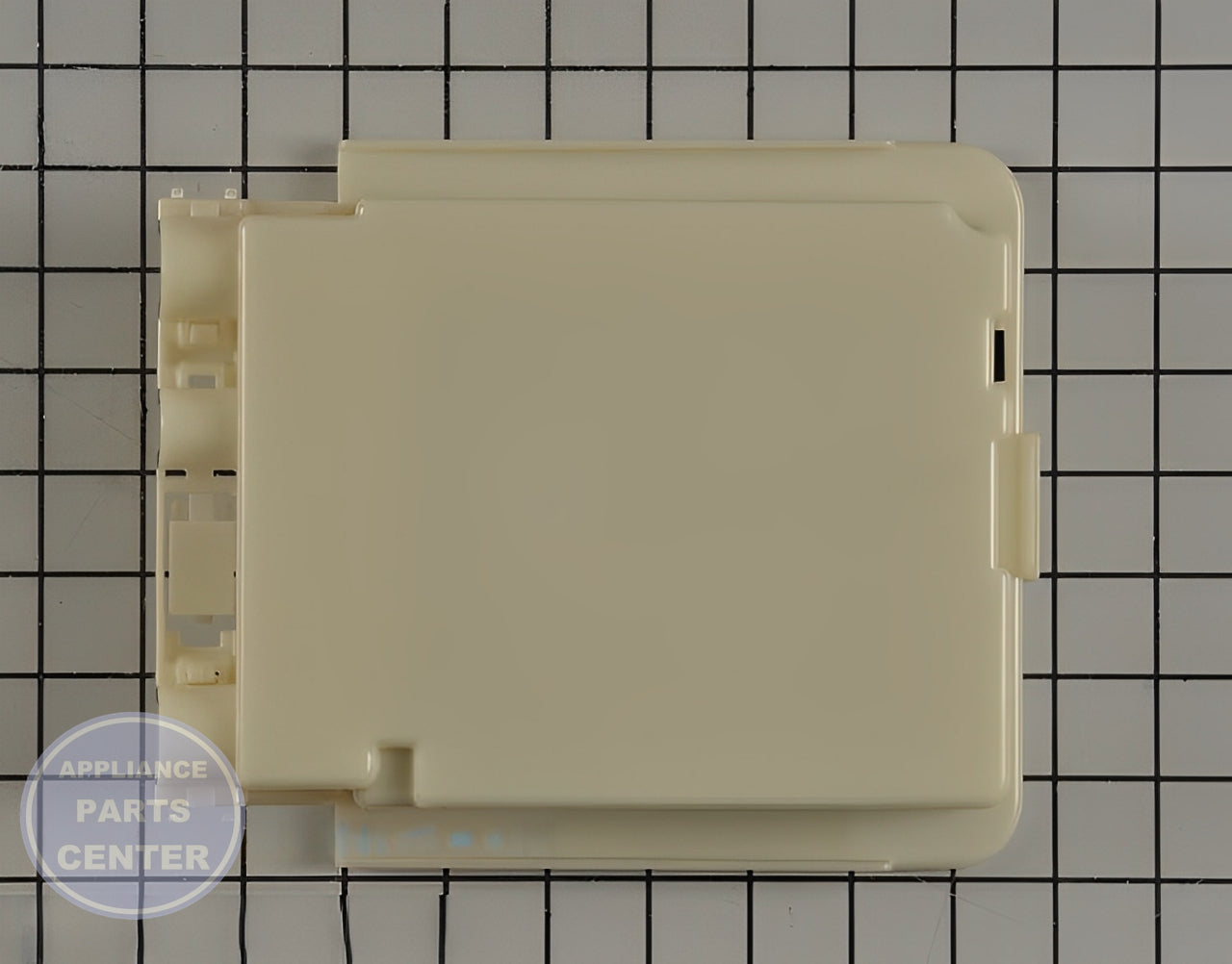 FRIGIDAIRE REFRIGERATOR BOARD ASSEMBLY 5304510307 - Detailed view of circuit board and timer assembly