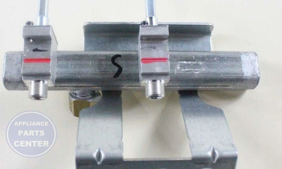 L-G PIPE ASSEMBLY AGR75305602 - Main view showing gas flow regulator for specific models
