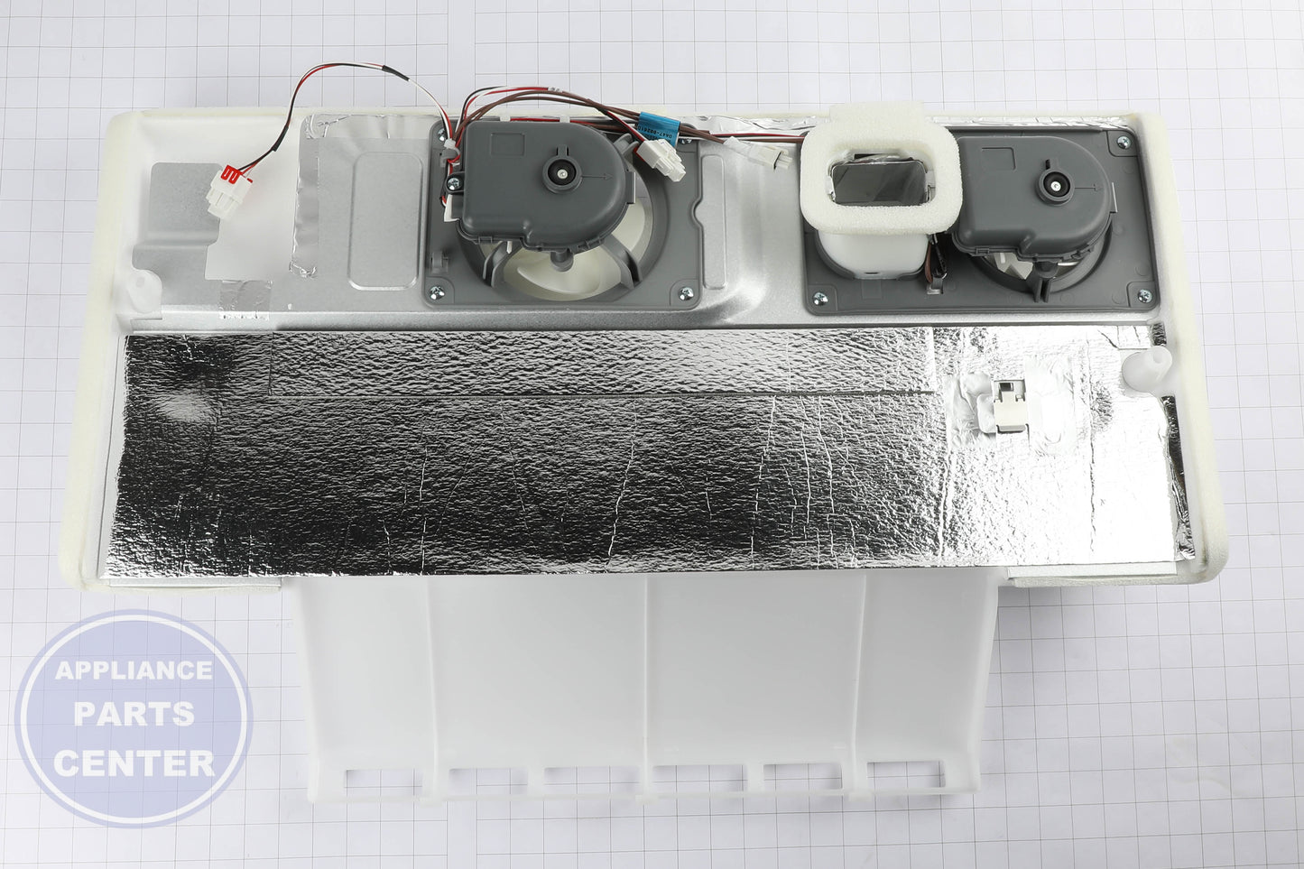Samsung ASSY COVER-EVAP FRE ICE;AW2-CD DA97-07818C - Installation in specific model showing mounting points