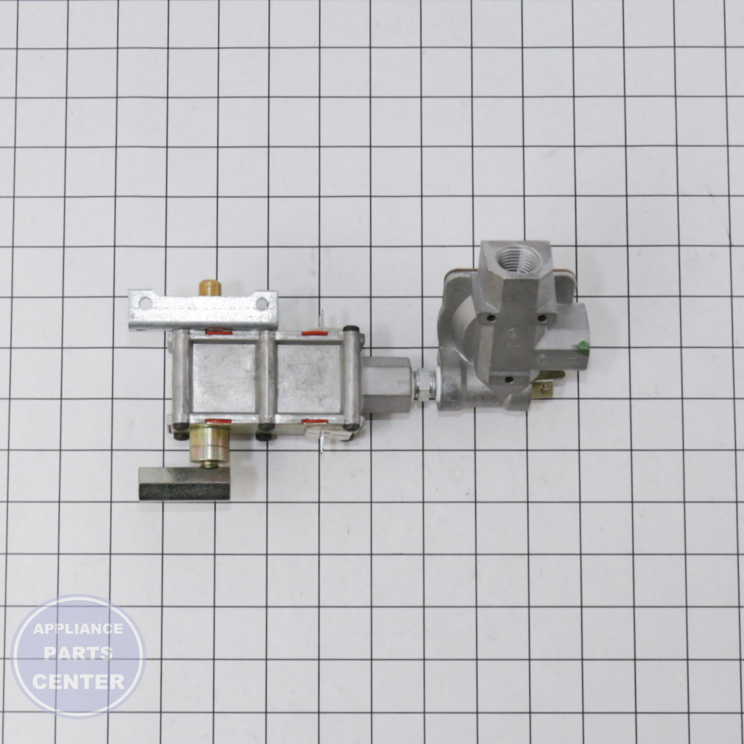 GEH VALVE CONTROL ASM SIC D. WB19K10051 - Installation in GEH model showing key mounting points