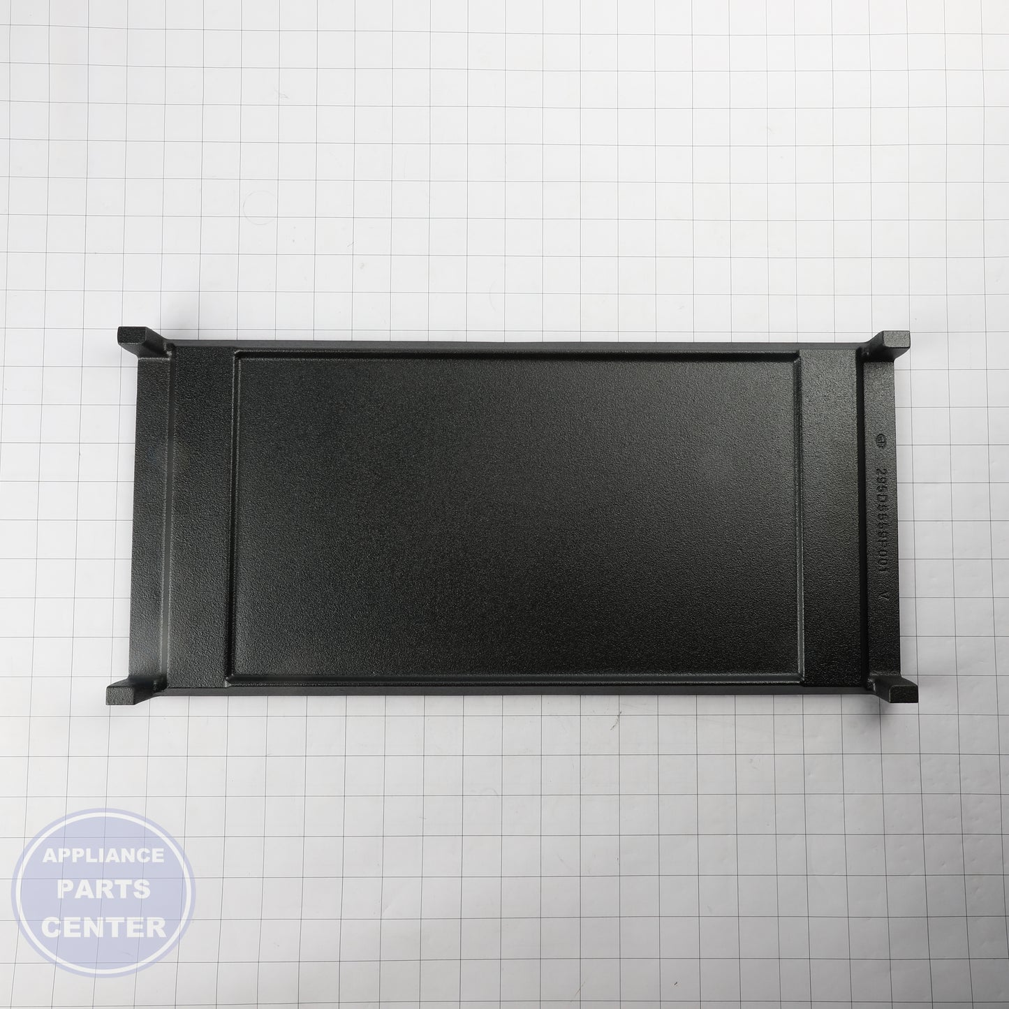 GEH GRIDDLE WB31X49806 - Installation in GEH model showing easy mounting points