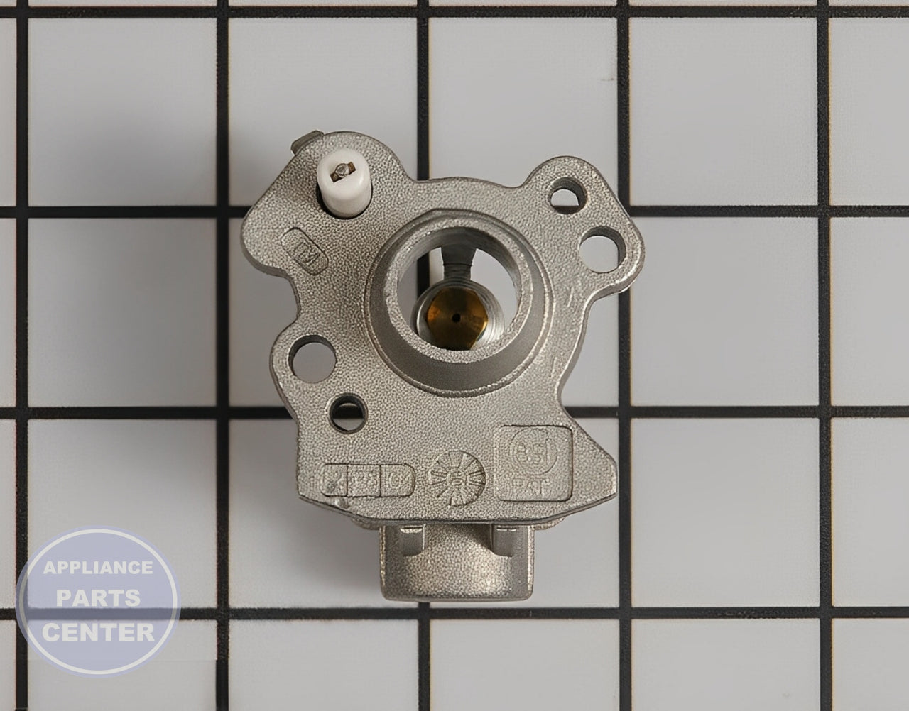 Surface Burner Orifice Holder WPW10407680 - Detailed view of gas burner and control valve