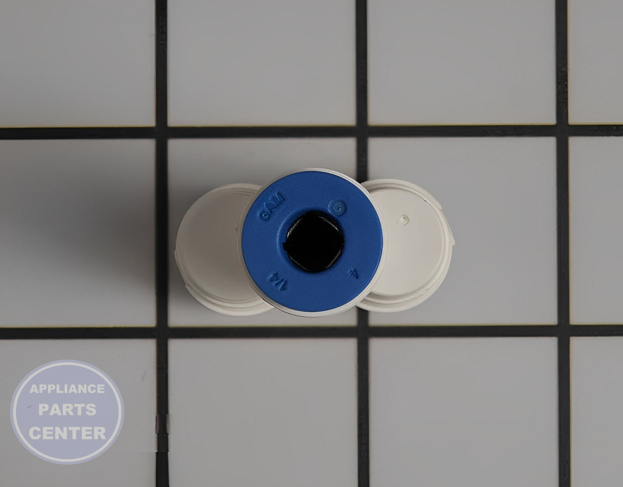 Hose Connector WR02X13740 - Side view with precise measurements