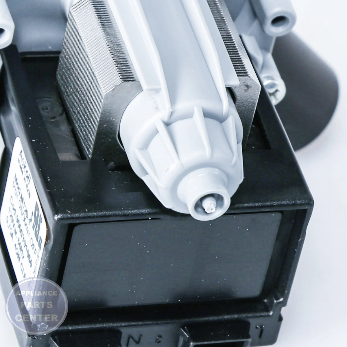 PUMP-DRAIN 00144640 - Detailed view of durable technical details