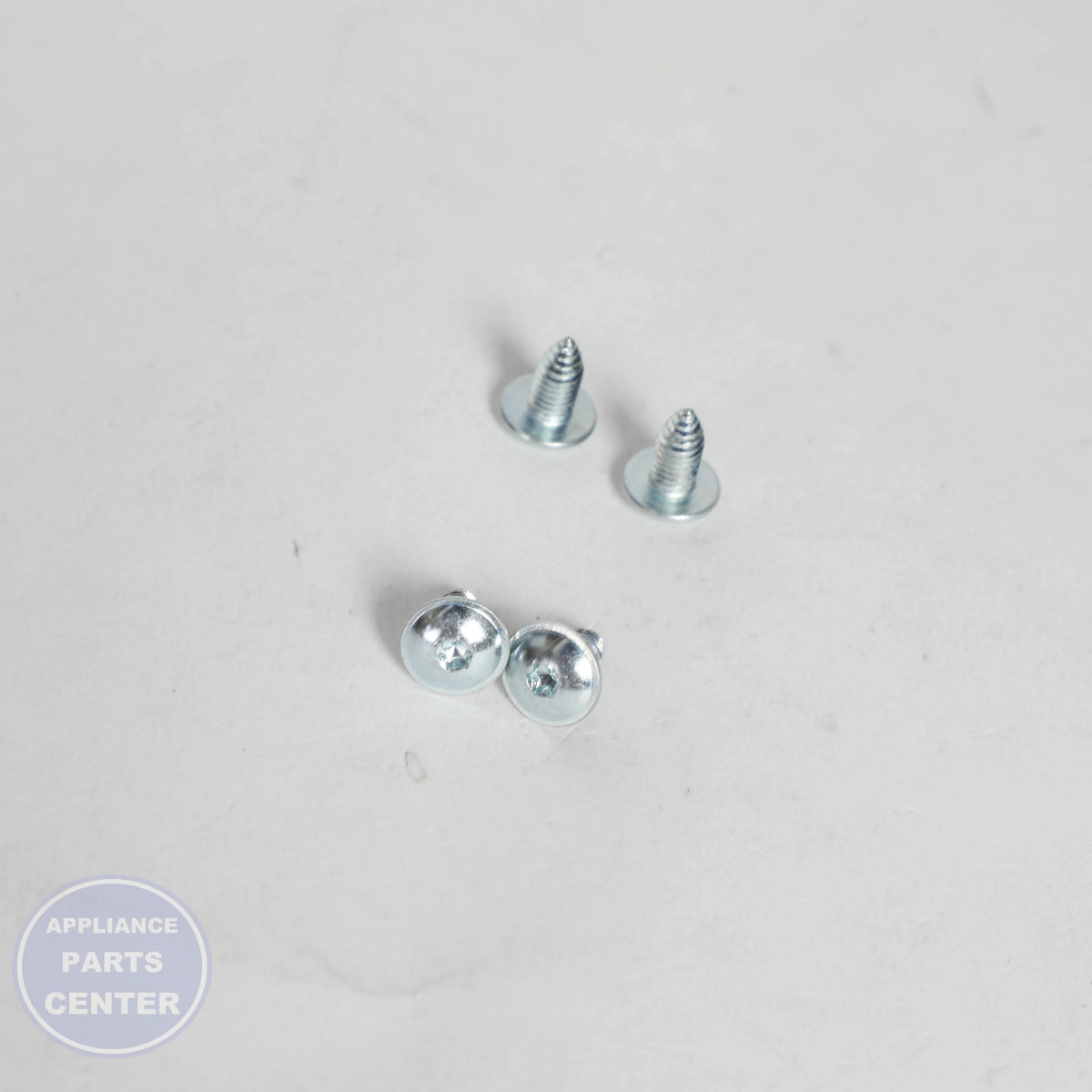 SCREW 00150649 - Detailed view of 0.5-inch diameter
