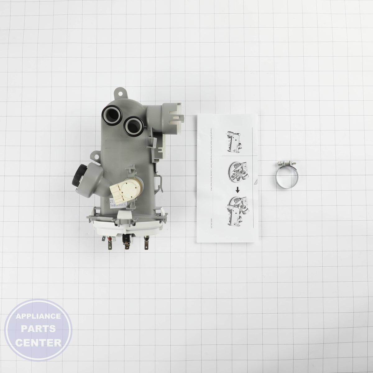 BSH INSTANTANEOUS WATER HEATER 00219639 - Installation in BSH model, illustrating key mounting points