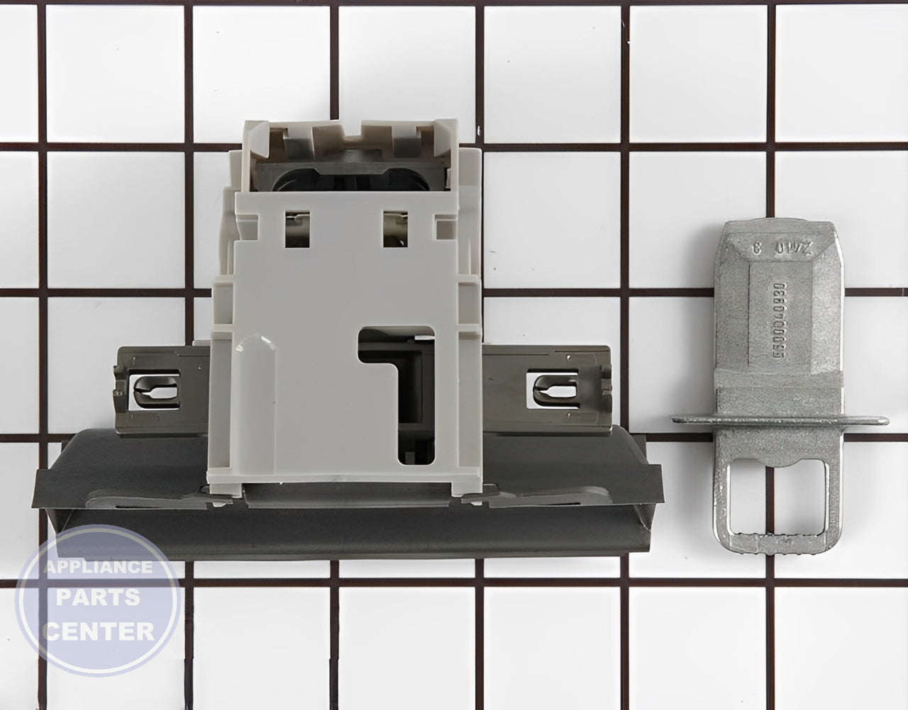 BOSCH DISHWASHER LATCH 00419827 - Main view showing secure closure feature for BOSCH models