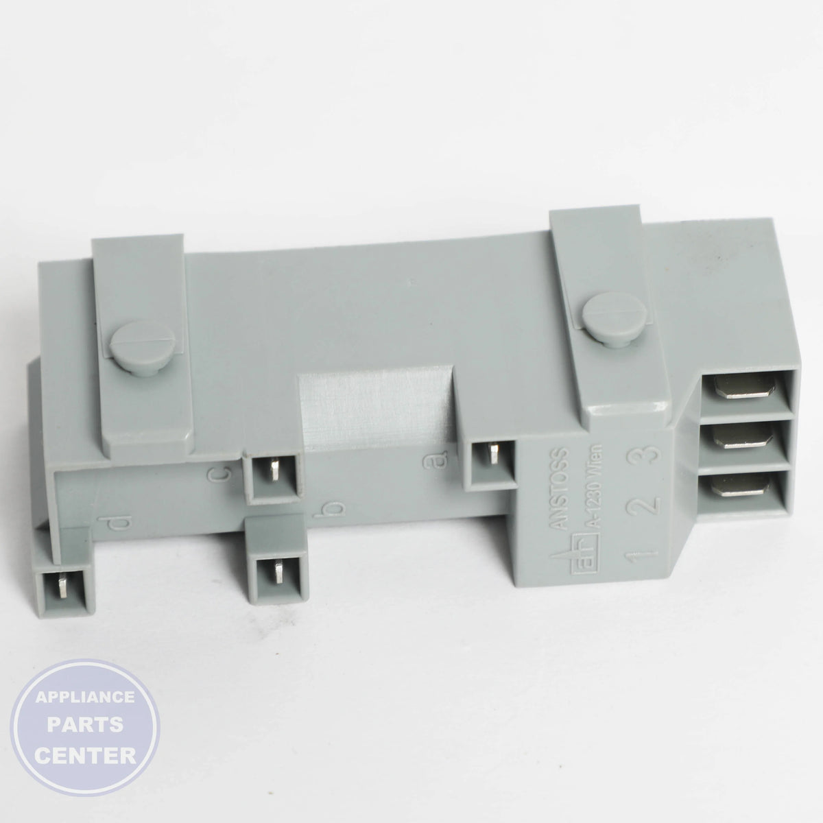 BSH TRANSFORMER-IGNITION 00422149 - Installation in specific model showcasing mounting points