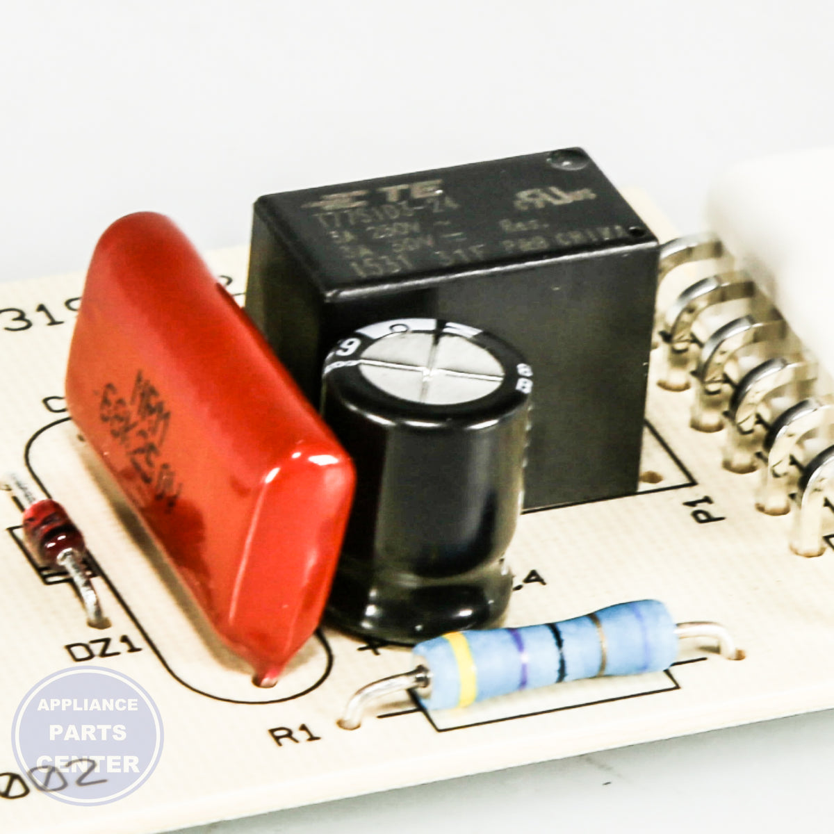 BSH PC BOARD-RECEIVER/IR 00422613 - Installation in specific model showing key mounting points