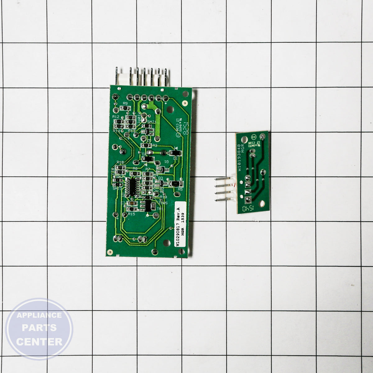 BSH PC BOARD-RECEIVER/IR 00422613 - Installation in specific model showing key mounting points