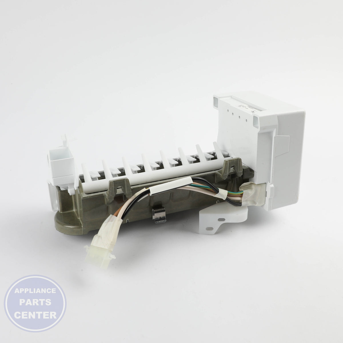 BSH ICE CONTAINER 00487783 - Installation in specific model showing mounting points