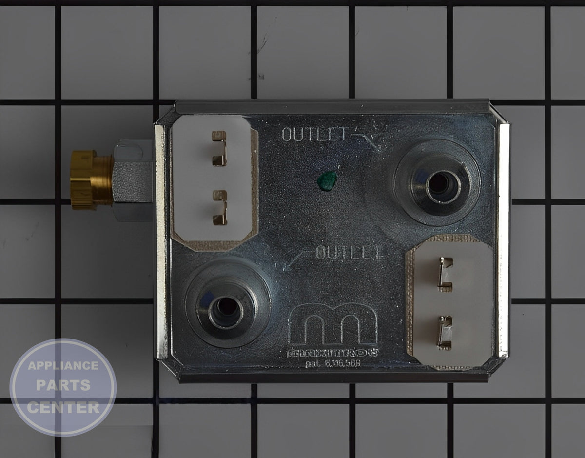 BOSCH OVEN TWO-WAY VALVE 00605061 - Side view with precise gas control specifications