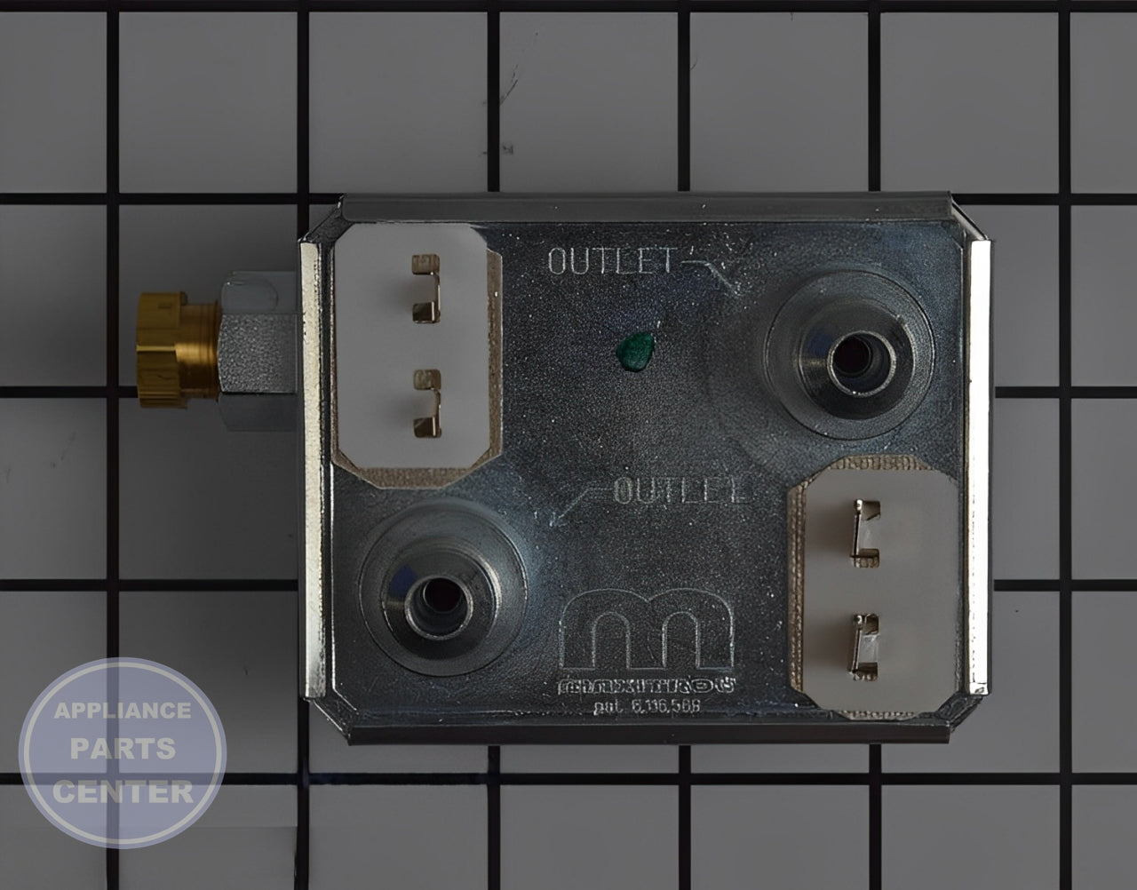 BOSCH OVEN TWO-WAY VALVE 00605061 - Side view with precise gas control specifications