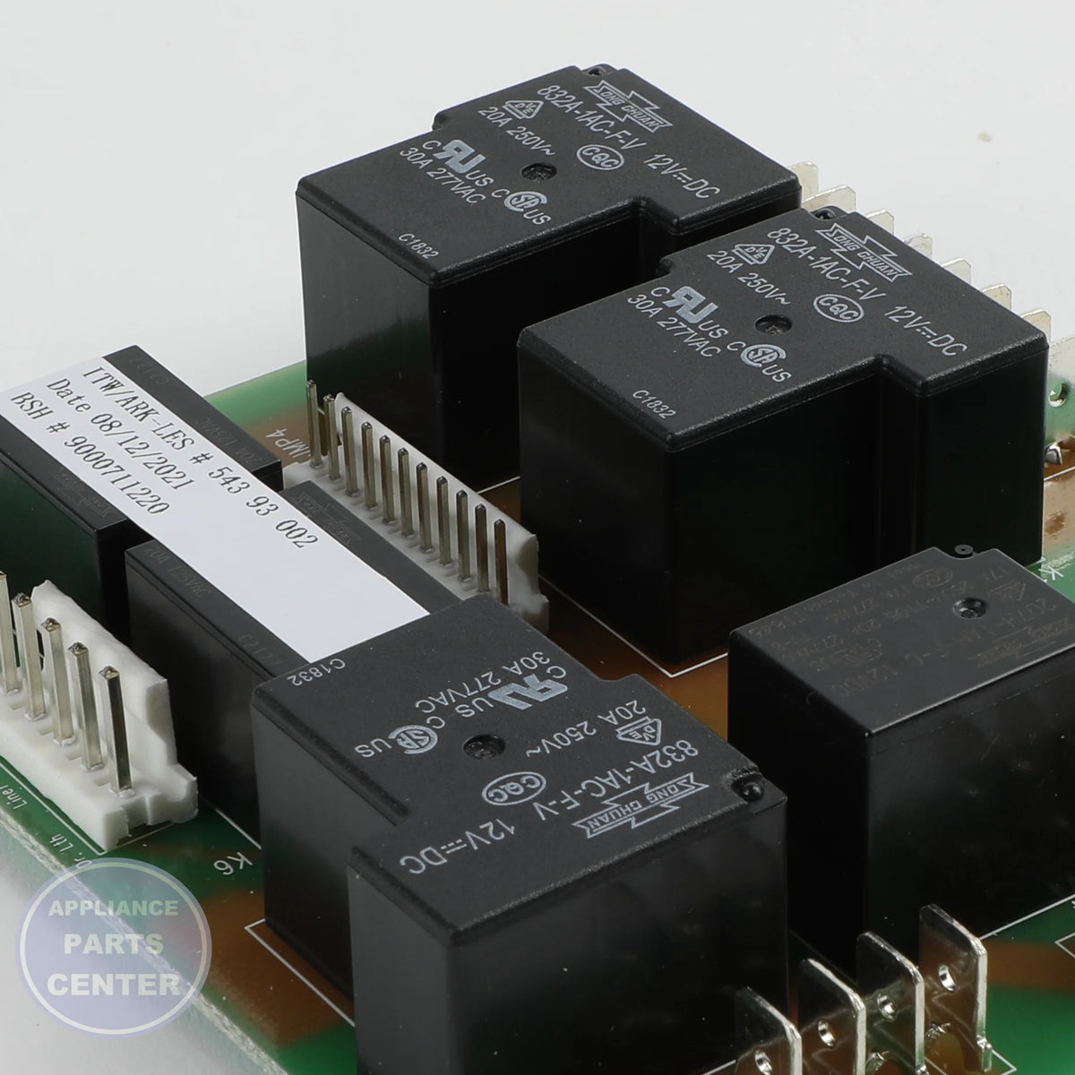 PC BOARD 00623572 - Detailed view of circuit layout and connections