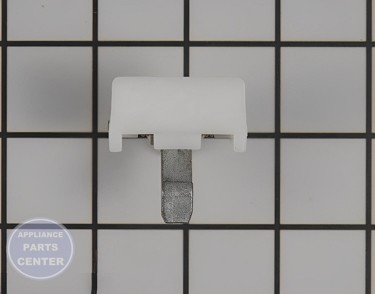 BOSCH WASHER LATCH 00634207 - Main view showing secure closure for BOSCH models