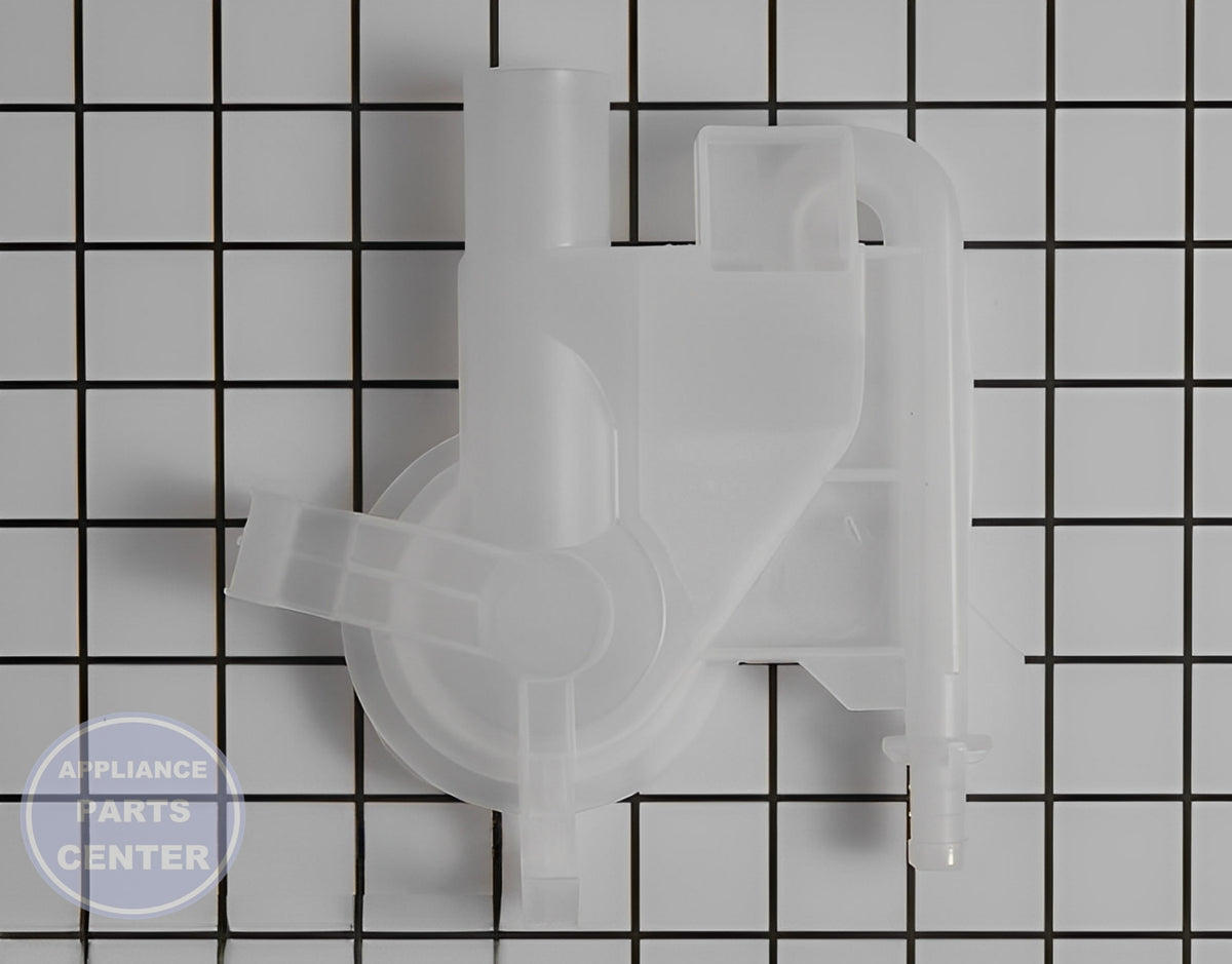 BOSCH DISHWASHER WATER INLET 00645147 - Detailed view of fittings and tubes