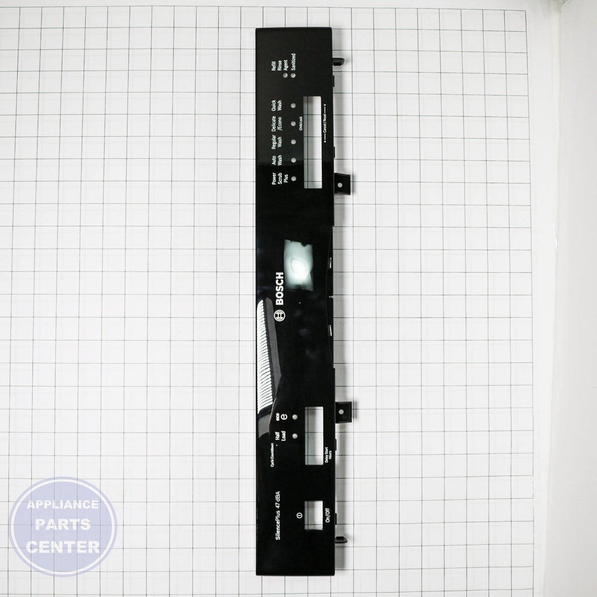 BSH PANEL-FACIA 00665888 - Installation in specific model showing key mounting points