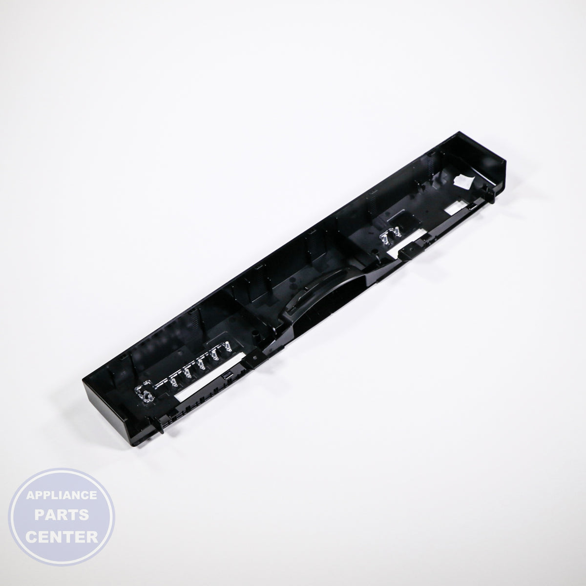 BSH PANEL-FACIA 00665888 - Installation in specific model showing key mounting points
