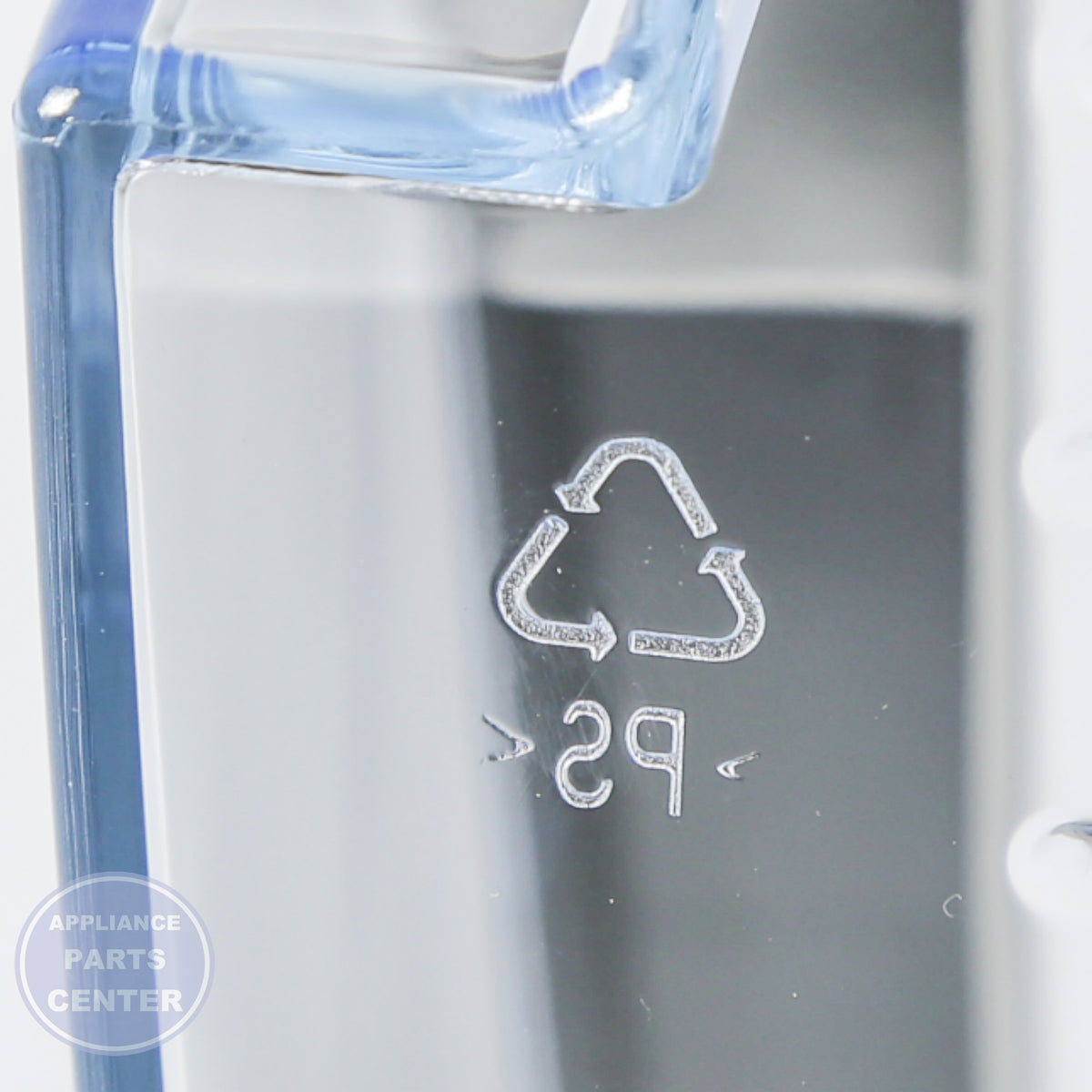 TRAY 00672972 - Detailed view of durable construction