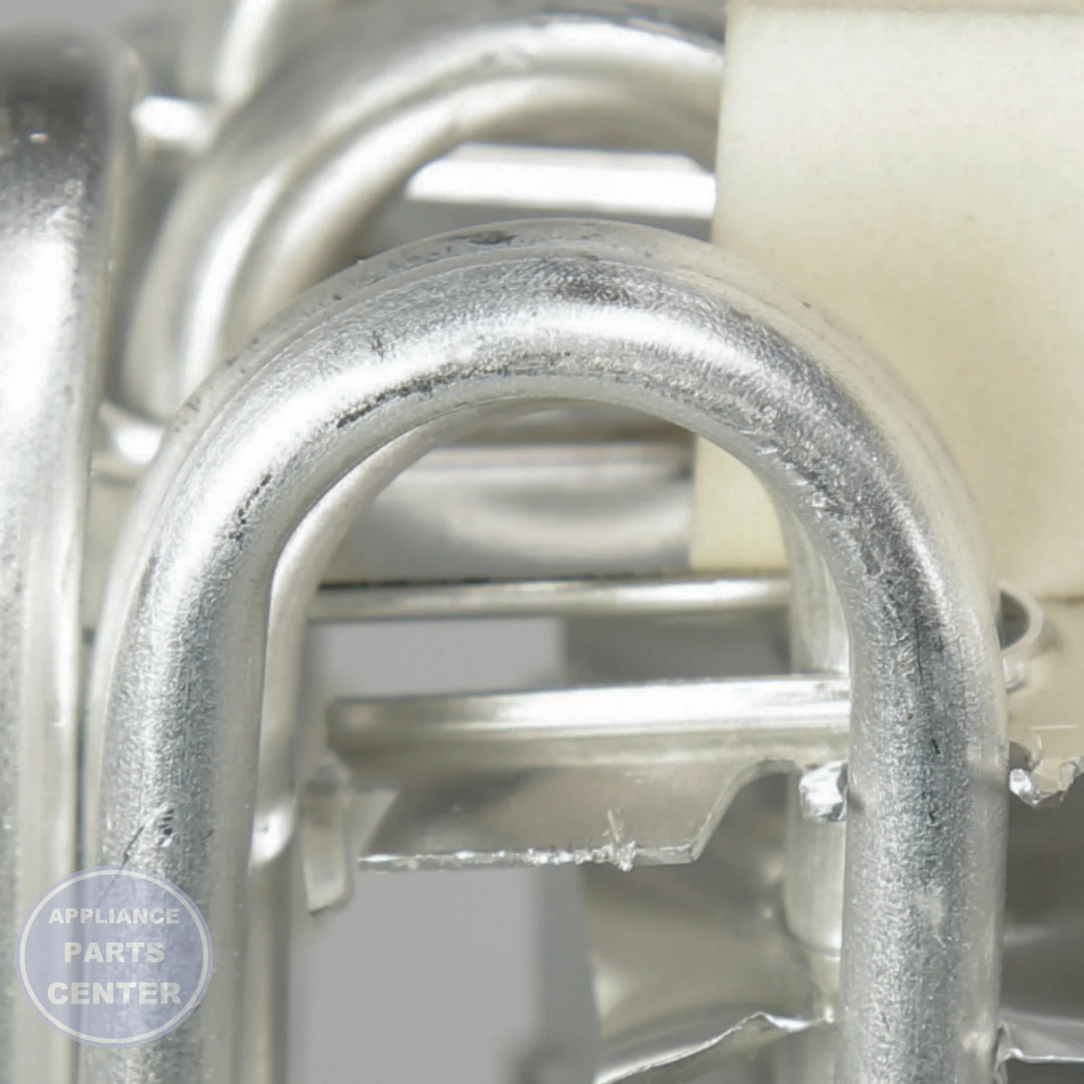 BSH EVAPORATOR 00682508 - Installation in specific model showing key mounting points
