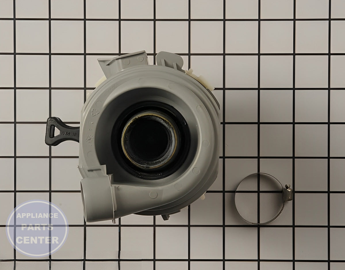 Circulation Pump 00705174 - Side view with 5.5 inches length and 4 inches width