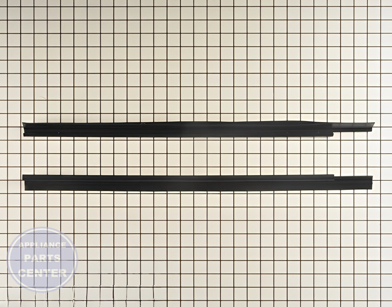 BOSCH DISHWASHER STRIP 00749684 - Detailed view of trim strip for BOS Dishwashers