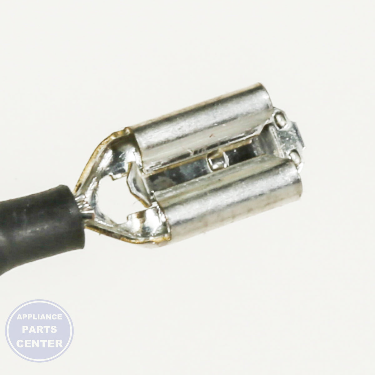 BSH IGNITION CABLE 00754966 - Installation in BSH model showing key mounting points