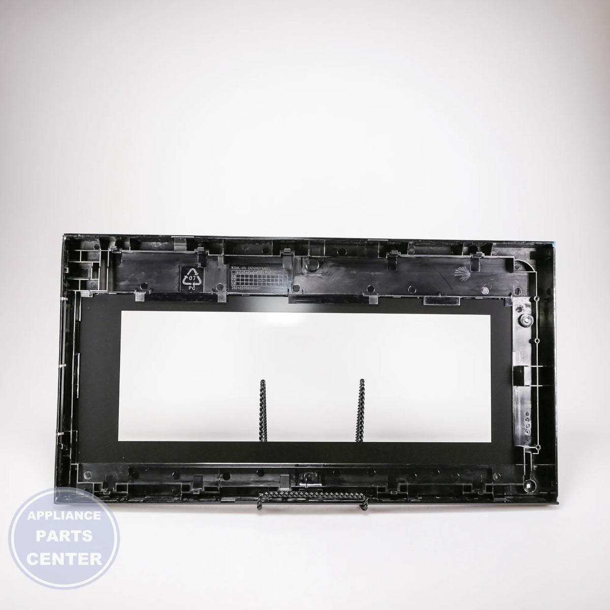 BSH DOOR-OUTER 00771131 - Installation in BSH model 771131 showing key mounting points