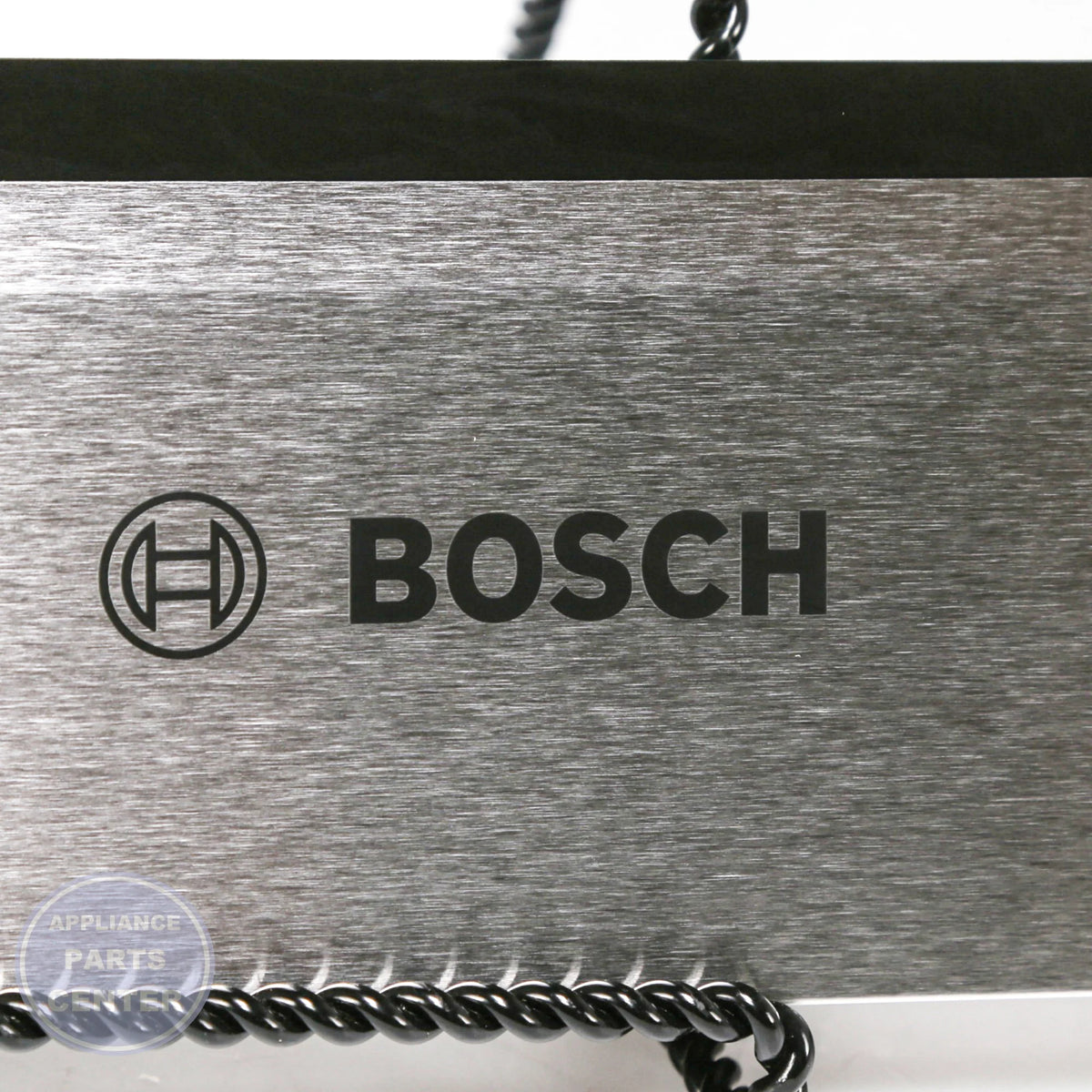 BSH DOOR-OUTER 00771131 - Installation in BSH model 771131 showing key mounting points