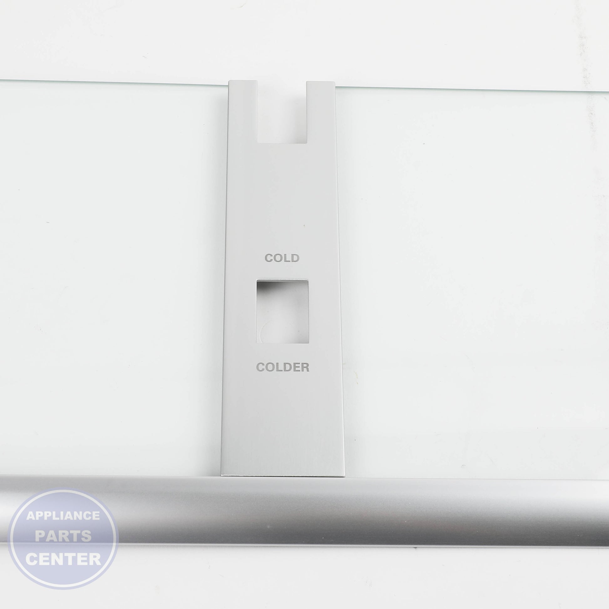 BSH GLASS PLATE 00773894 - Installation in BSH model showcasing key mounting points