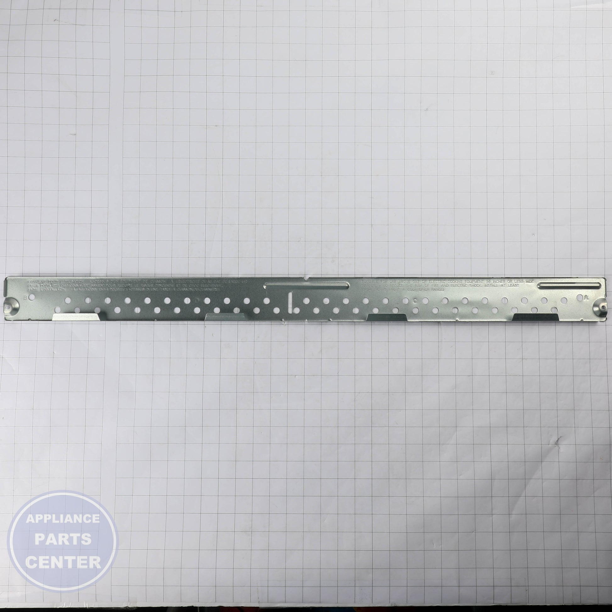 BSH MOUNTING BRACKET 00792457 - Installation in BSH 792457 model showing secure mounting points