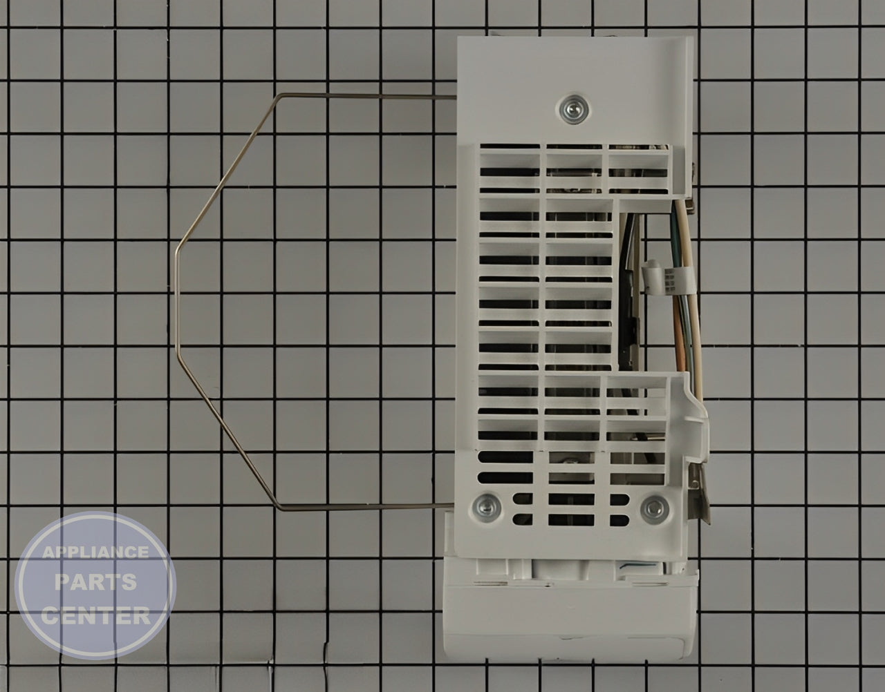 BOSCH REFRIGERATOR ICE MAKER 00798555 - Detailed view of high-quality technical design