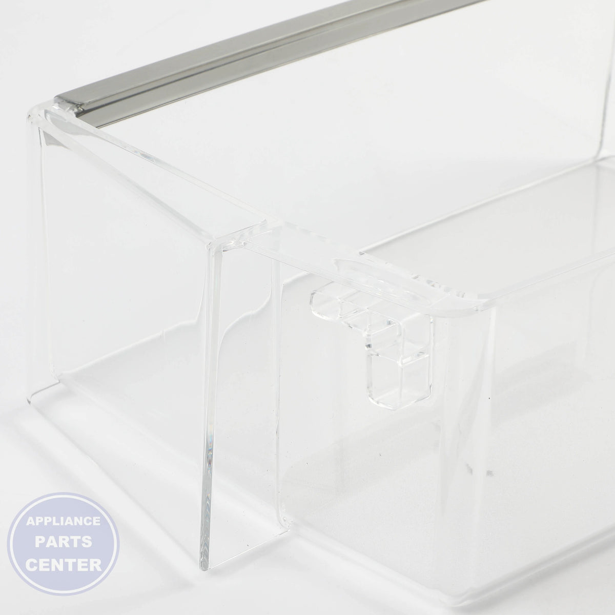 BSH CONTAINER 11016450 - Installation in specific model showing secure mounting points