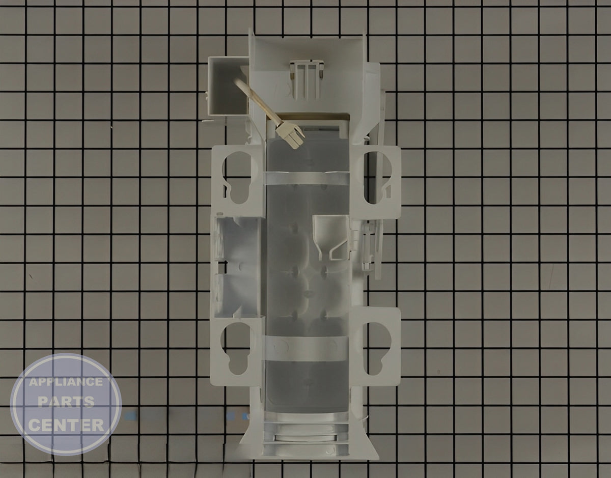 BOSCH REFRIGERATOR ICE MAKER 11016457 - Main view showing crystal-clear ice production for BOSCH XYZ model