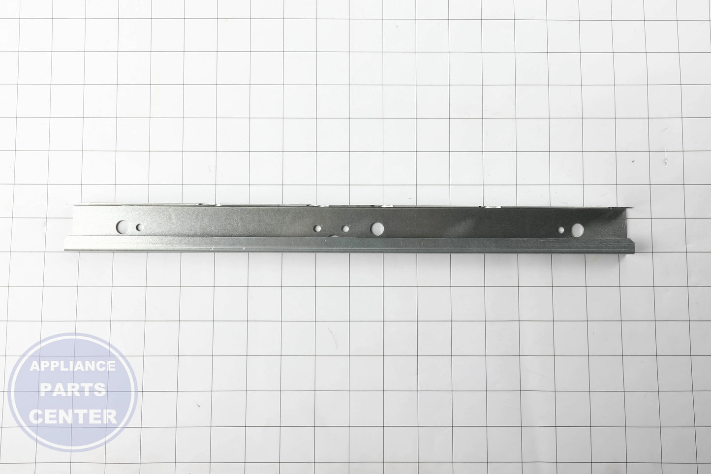BSH CONNECTION PIECE 12001384 - Installation in Bosch model showing easy mounting points