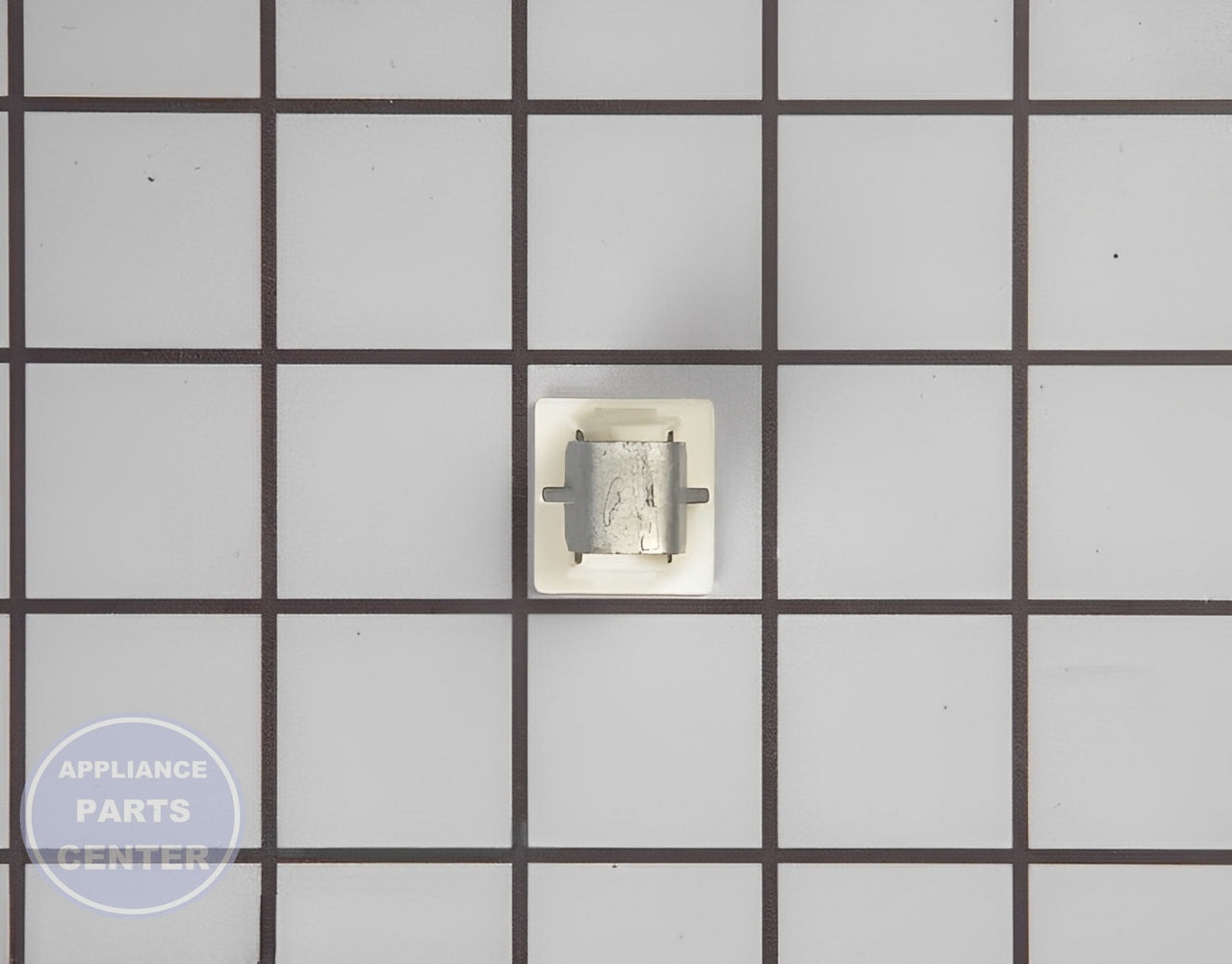 FRIGIDAIRE DRYER DOOR CATCH REPAIR KIT 131658800 - Detailed view of durable construction