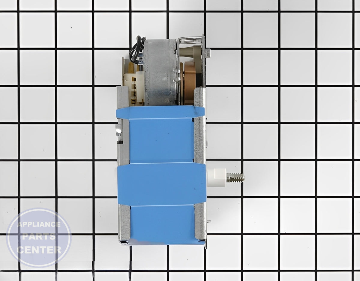 TIMER-WASHER 131788300 - Detailed view of circuit board timer