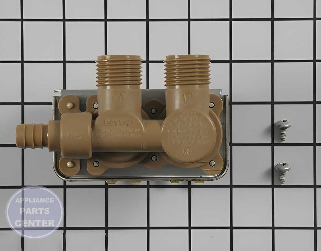 FRIGIDAIRE WASHER WATER VALVE 134190200 - Detailed view of valve & float assembly