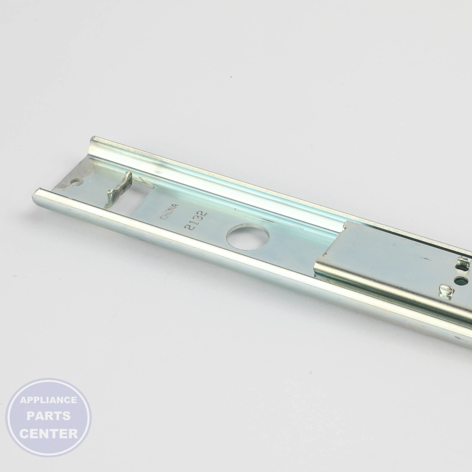 WCI SLIDE 134443700 - Installation in 7134443700 showing easy mounting points