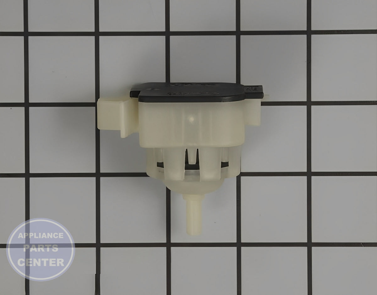 SWITCH 134762000 - Detailed view of durable technical details