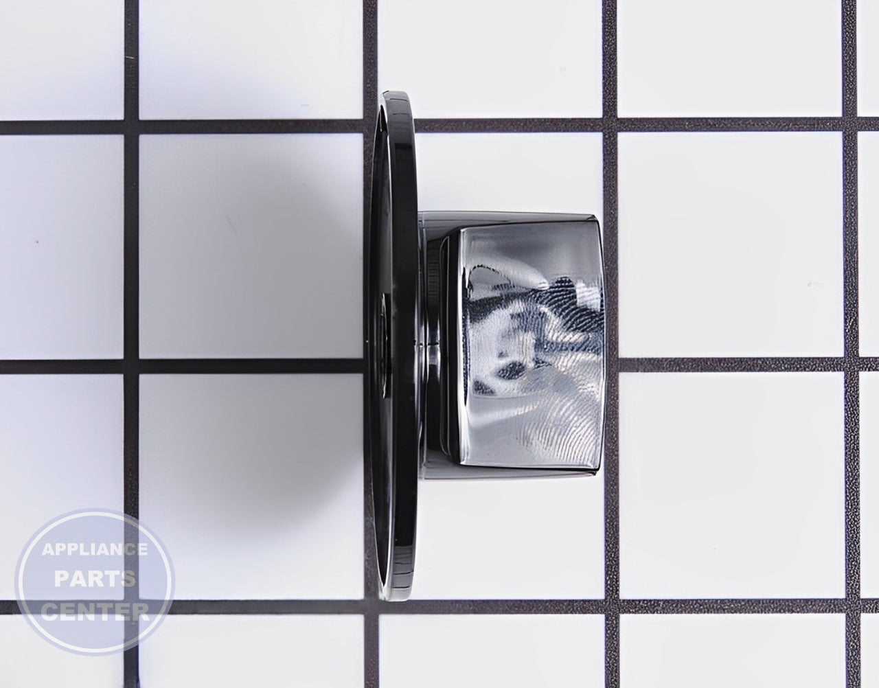 QBP SURFACE UNIT KNOB 1845D040 - Detailed view of durable construction