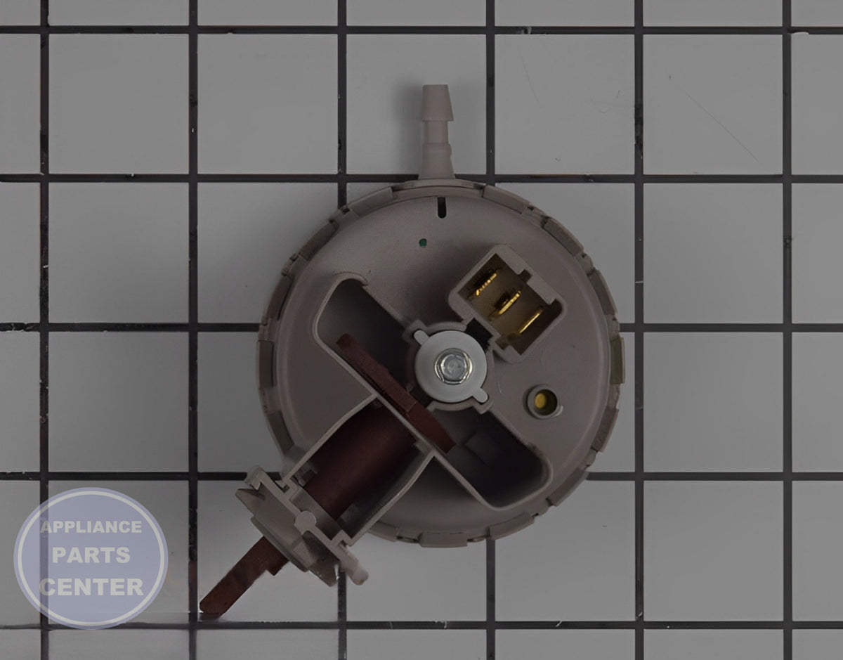 Speed Queen Washer Pressure Switch 202937 - Detailed view of water level control