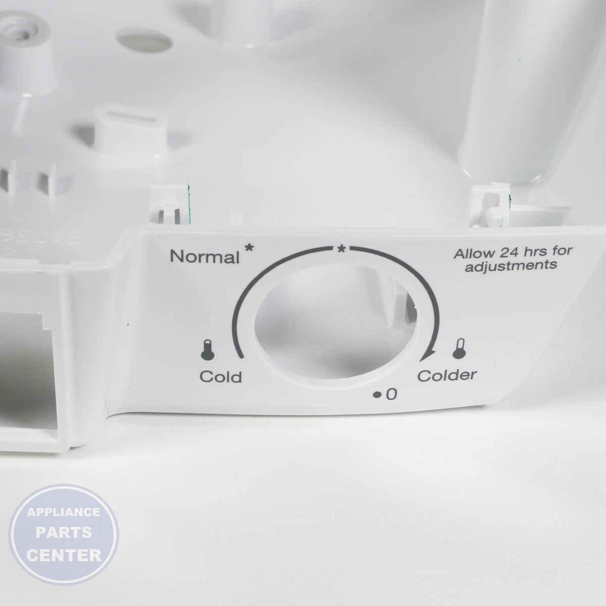 BOX-CONTROL 240368105 - Side view with precise measurements