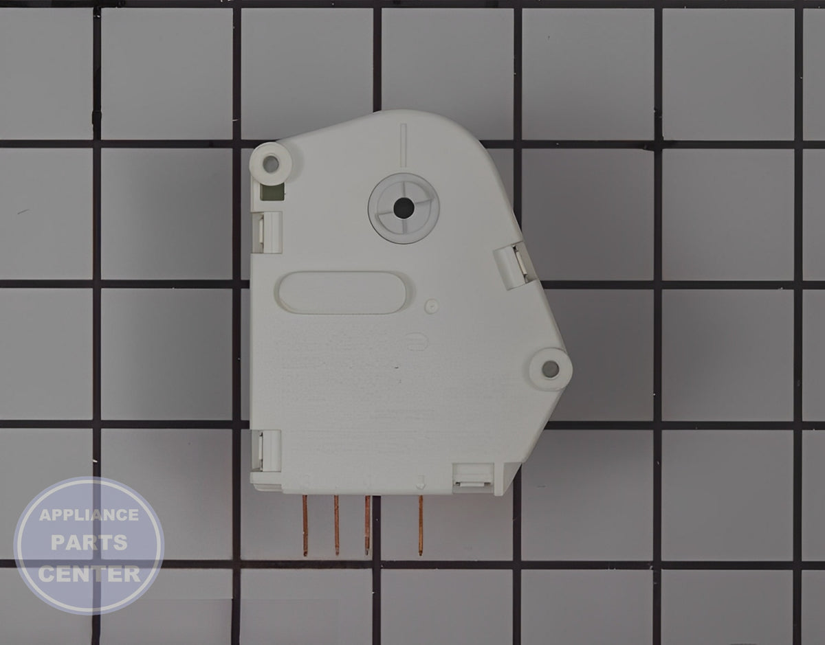FRIGIDAIRE REFRIGERATOR DEFROST TIMER 241705102 - Side view with precise measurements