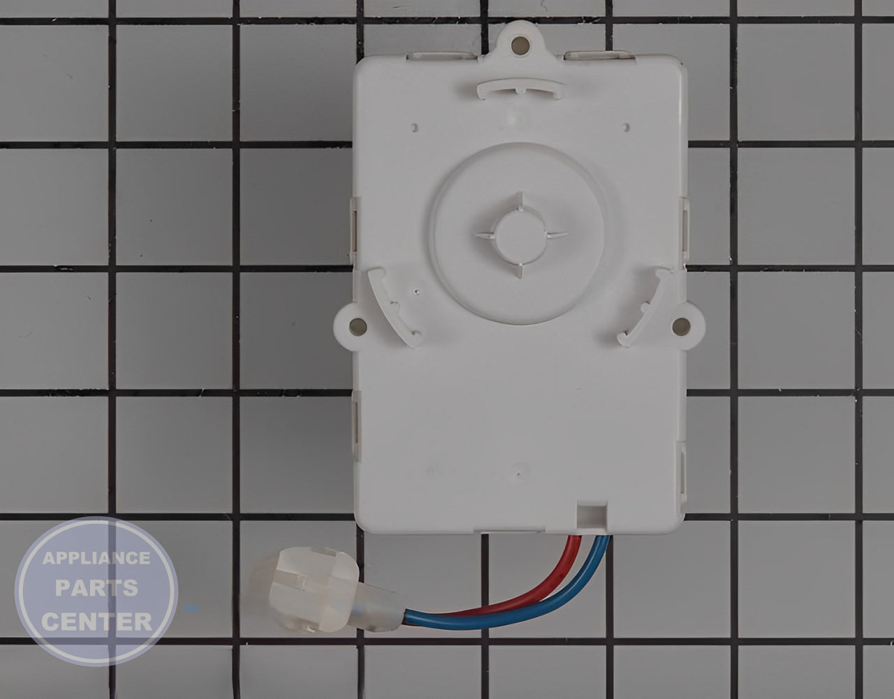 FRIGIDAIRE REFRIGERATOR CONDENSER FAN MOTOR 242018301 - Side view with precise measurements