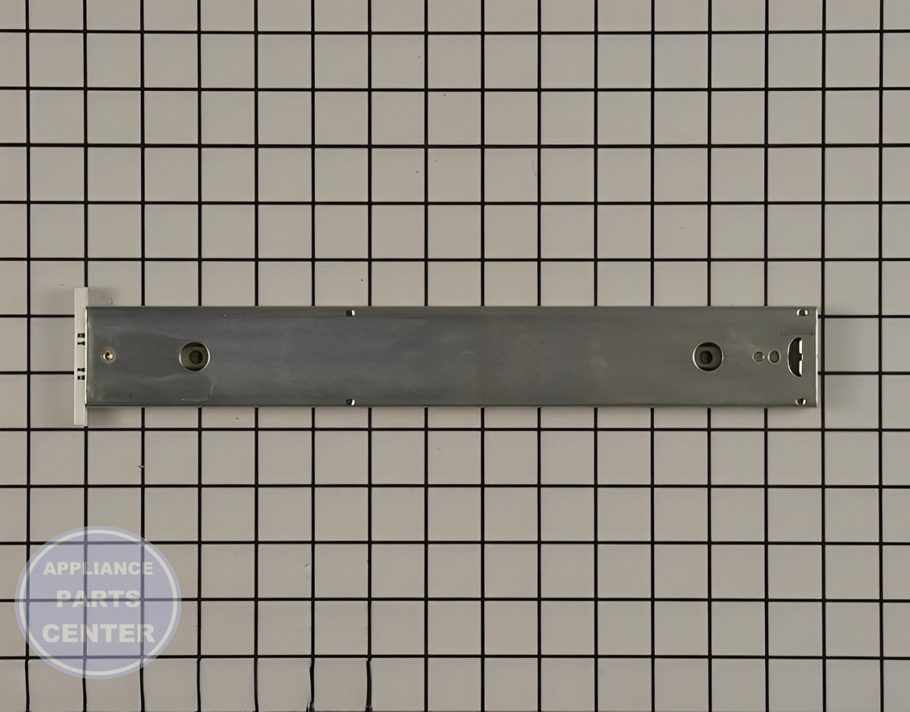 SLIDE-DELI 242065301 - Detailed view of precise measurements for optimal fit