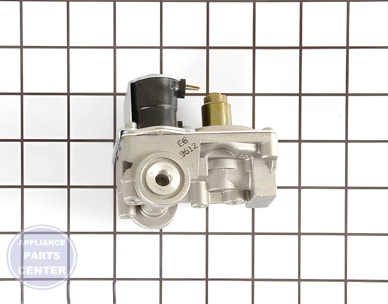 Gas Valve Assembly 279889 - Side view with precise measurements